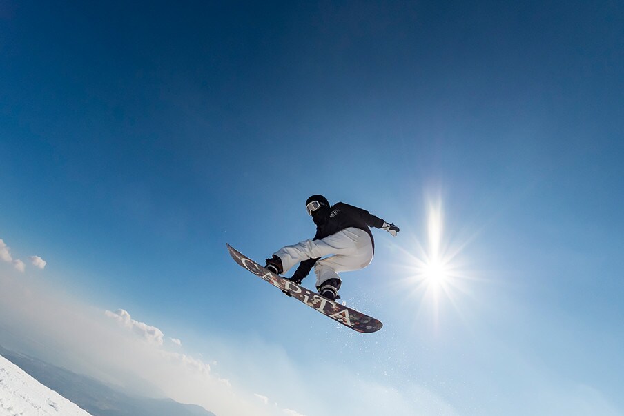 Experience the snowboarding paradise of Sahoro