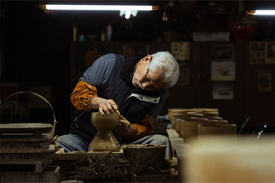 Discover Kagoshima's Unique Satsuma Pottery and Kiriko Glassware