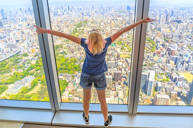 See stunning 360° views of Osaka at the Abeno Harukas Observatory