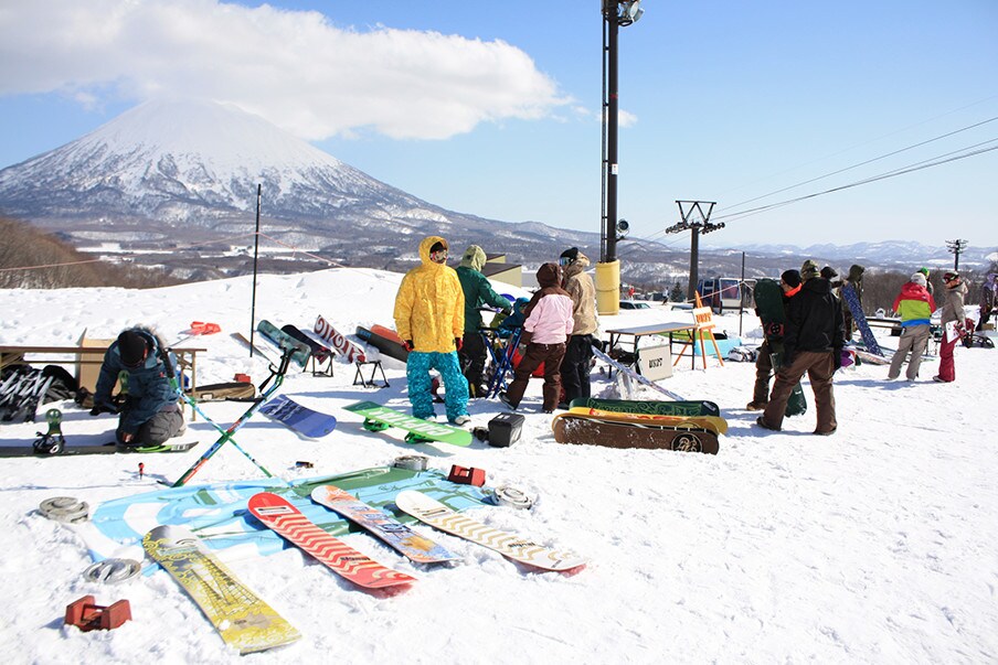 Japan Airlines Ski Niseko packages