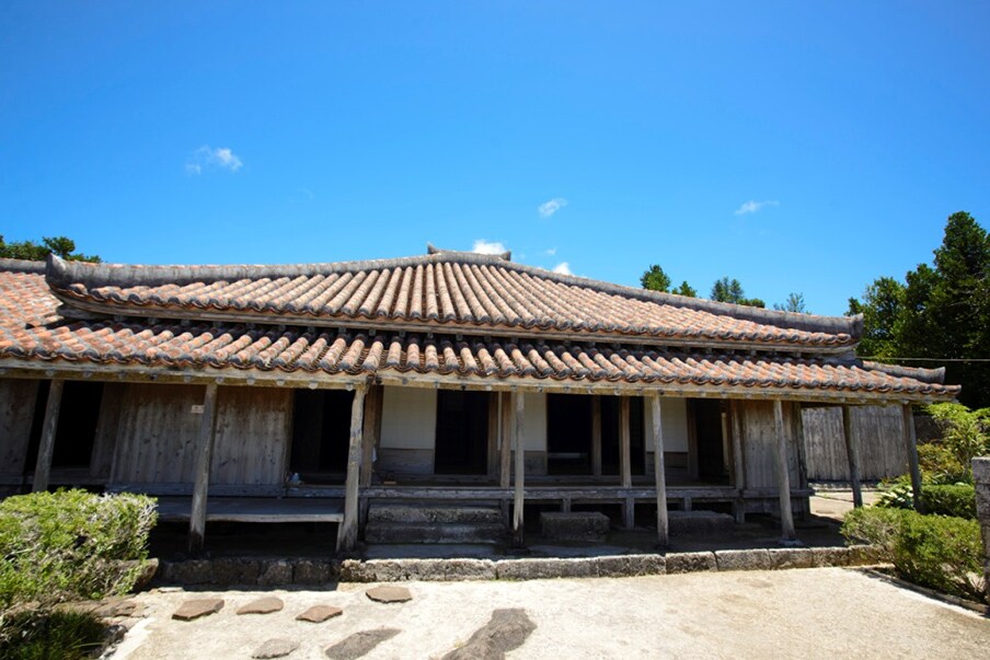 The Uezu House (Uezu Residence)