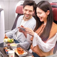 有料機内食グレードアップサービス