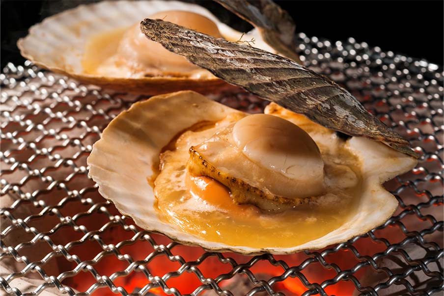 Enjoy the flavor of Lake Saroma scallops