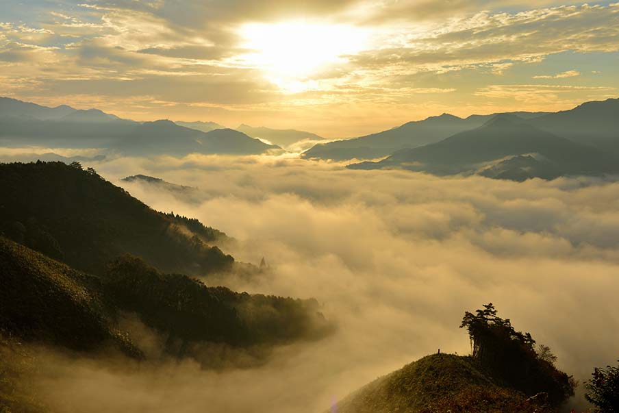 Behold extraordinary panoramic views at Takachiho’s Sea of Clouds lookout 