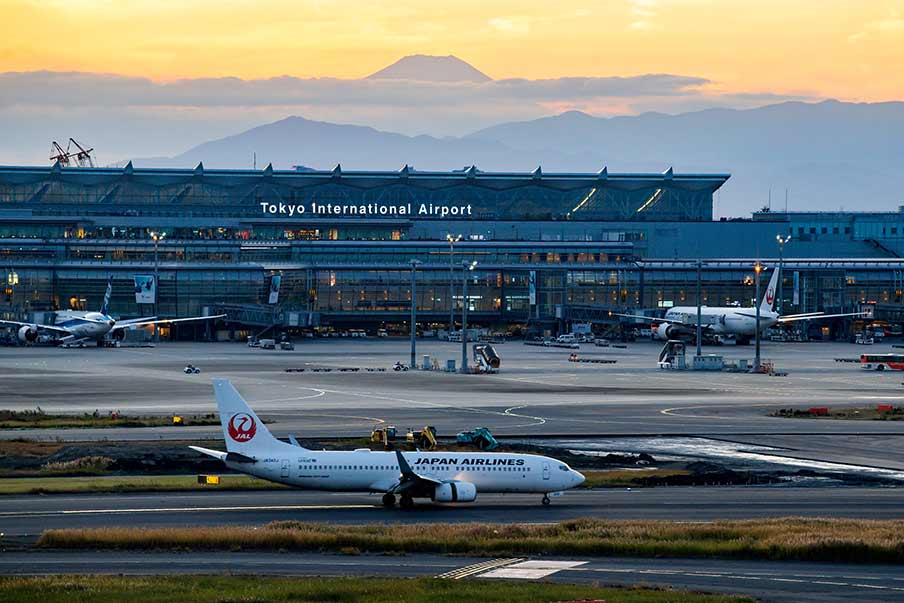 Travel with JAL to enhance your experience