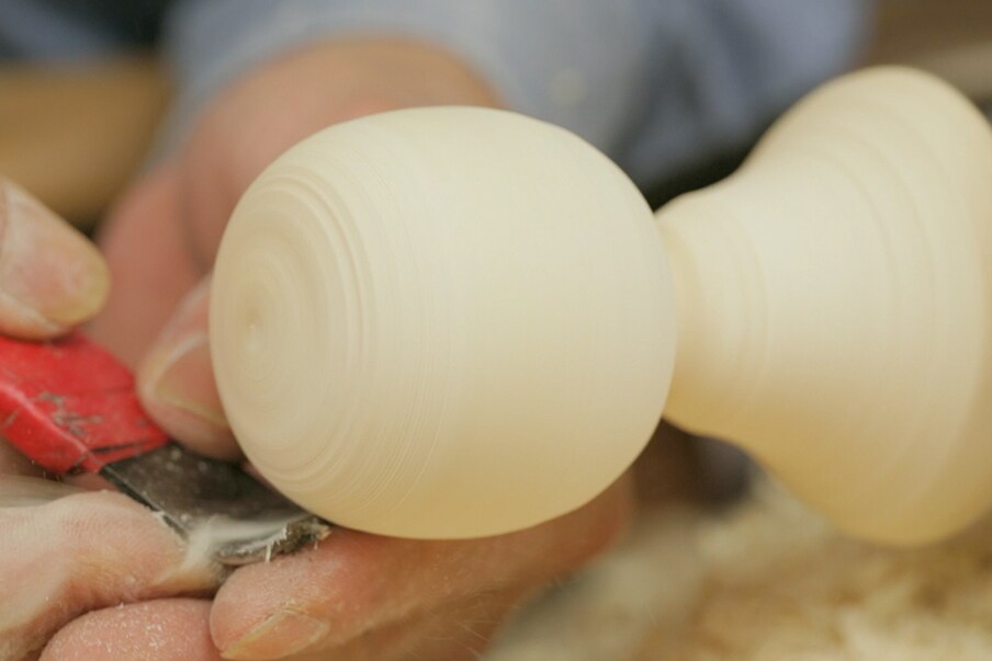 Búp bê Kokeshi được làm ra như thế nào