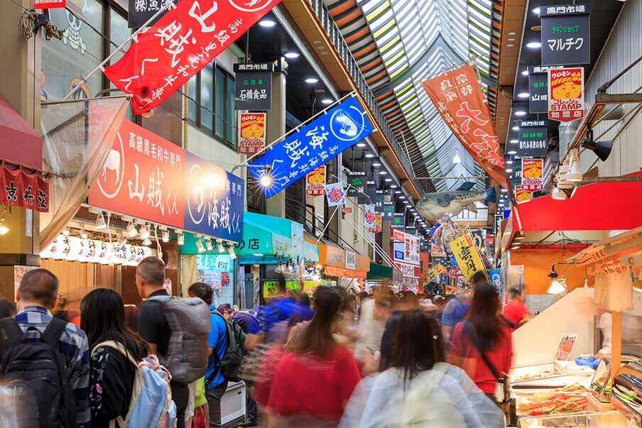 Where to eat in Osaka: savor street food in Shinsaibashi, Kuromon Market, and Dotonbori