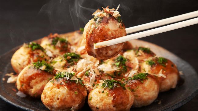 Find the best local food during your layover